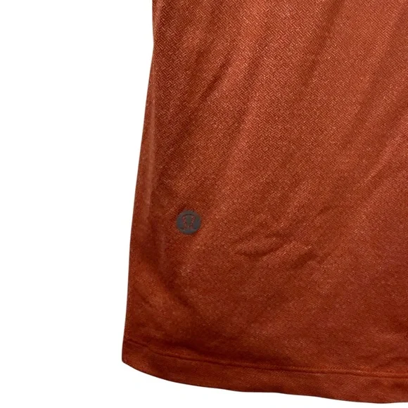 Lululemon License to Train shirt - dark orange - Medium - Picture 3 of 3